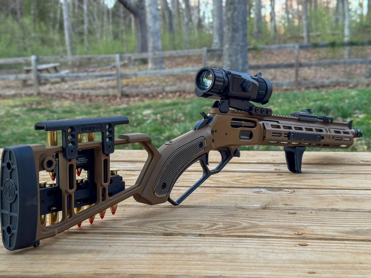 RonnieAdkins's tweet photo. What a beautiful build in partnership with @madpigcustoms, @MidwestIndinc, and @silencerco (not yet arrived). 

I just couldn’t wait to share it. Marlin 1895 chambered in my favorite Government, the 45-70. https://t.co/1onhdrvxxI