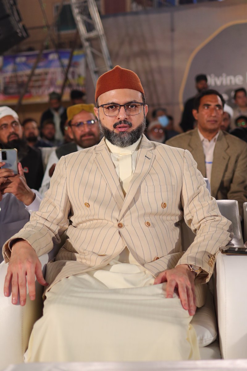 DrHassanQadri's tweet photo. چیئرمین سپریم کونسل منہاج القرآن انٹرنیشنل ڈاکٹر حسن محی الدین قادری شہرِ اعتکاف کی چھٹی نشست میں شریک، انہوں نے شیخ الاسلام پروفیسر ڈاکٹر محمد طاہر القادری دامت برکاتہم العالیہ کا "صحراے عِشق میں چند عارفوں سے ملاقات" کے موضوع پر خطاب سماعت کیا۔
#عشق_الٰہی_اور_لذت_توحید #Itikaf https://t.co/f6458aKxTM