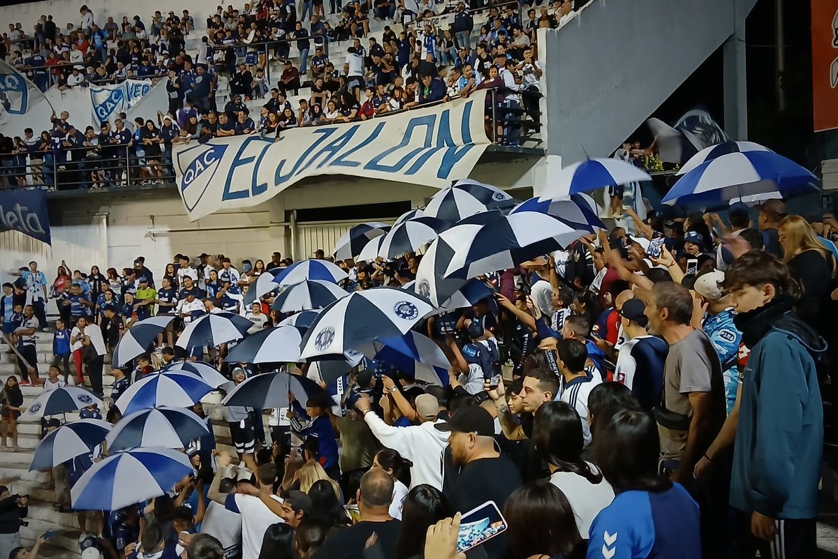 💙🎶 Cuando juega Quilmes, no me importa nada...

#DaleQuilmes🇫🇮