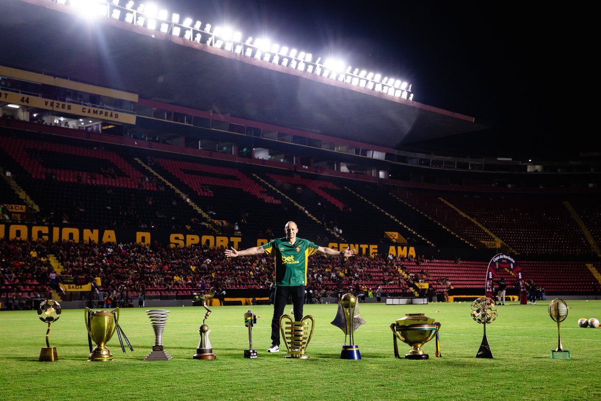 sportrecife's tweet photo. 𝐎 𝐌𝐀𝐈𝐎𝐑 𝐃𝐀 𝐇𝐈𝐒𝐓𝐎́𝐑𝐈𝐀. https://t.co/rM2wC8LdBR