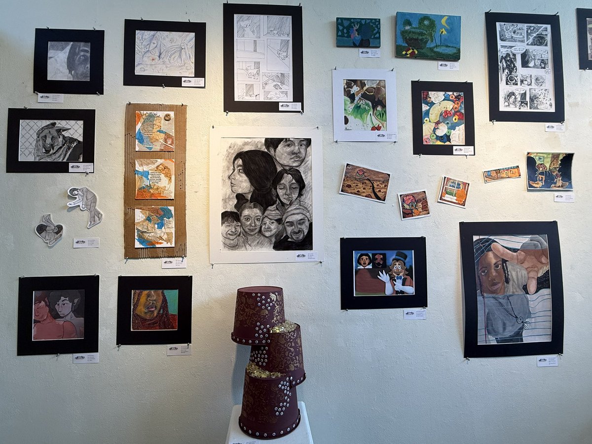 hhs_prncpl's tweet image. Phenomenal Visual Arts Spring Showcase 2025! @HenricoHighSch 💚💛