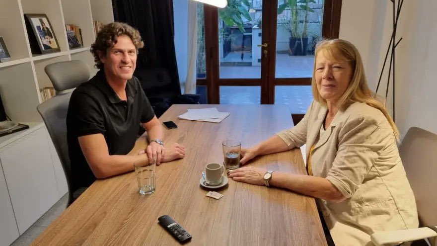 💥‼️SE UNIERON PARA "GANAR LA CIUDAD" MARTIN LOUSTEAU Y MARGARITA STOLBIZER UNIDOS PARA GANAR LA CIUDAD. 

¿LOS VOTARÍAS? 👇🏻

1- No ❌
2- SI  ✅