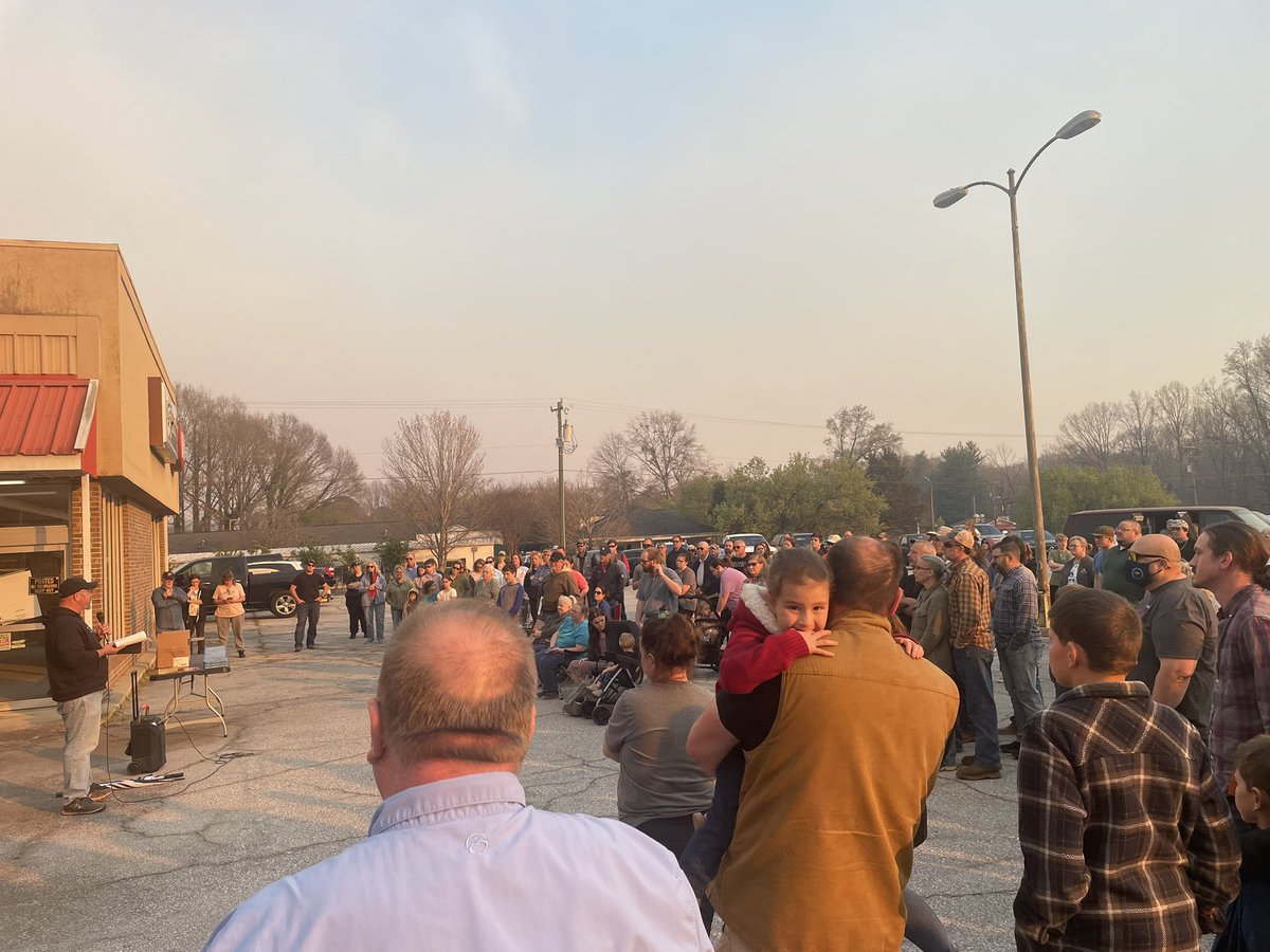 Had a strong turnout tonight as multiple churches came together to pray for the wind to stop and the rain to start. Wildfires in our area (Upstate SC) are quickly approaching residential areas, causing many to be  evacuated.

Will you join us in praying for these fires to be