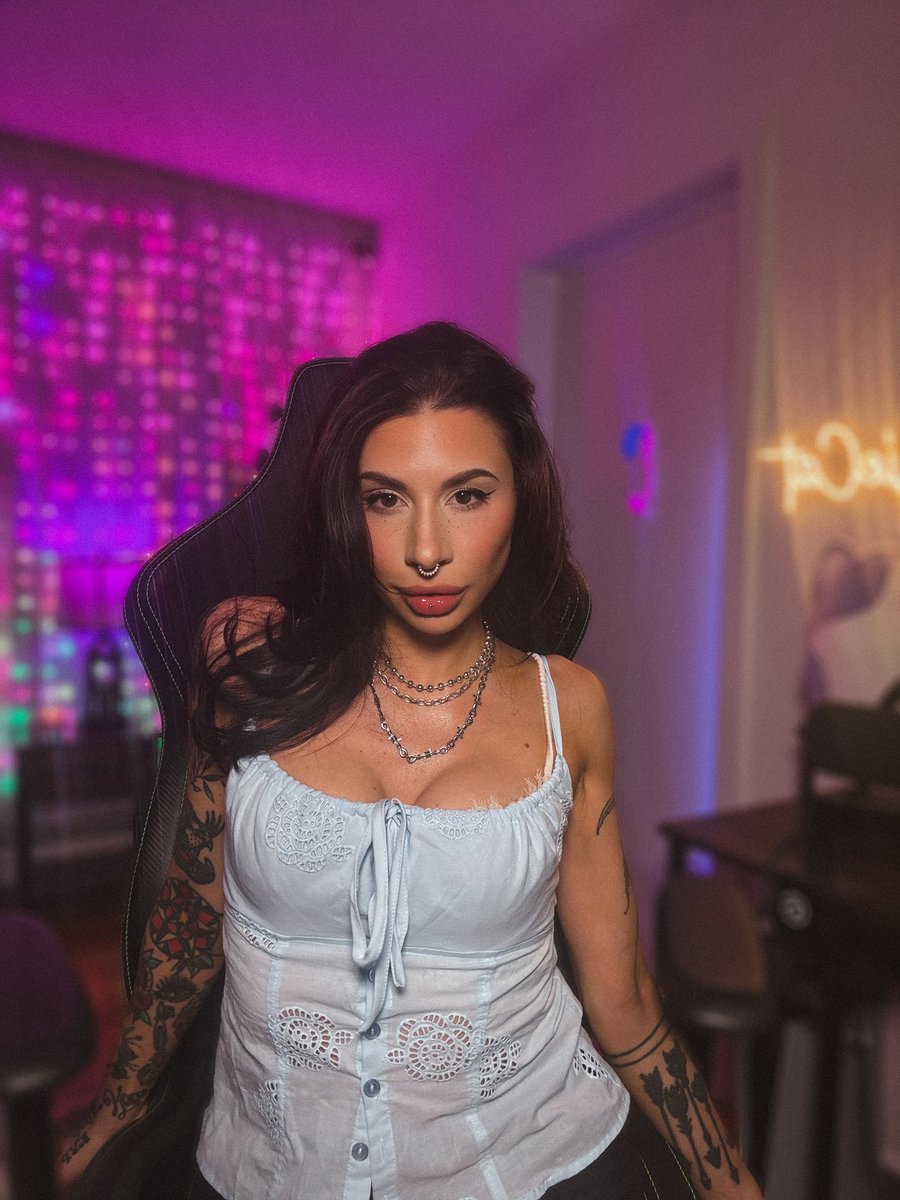 YourFavAllieCat's tweet image. Come play twitch.tv/yourfavalliecat