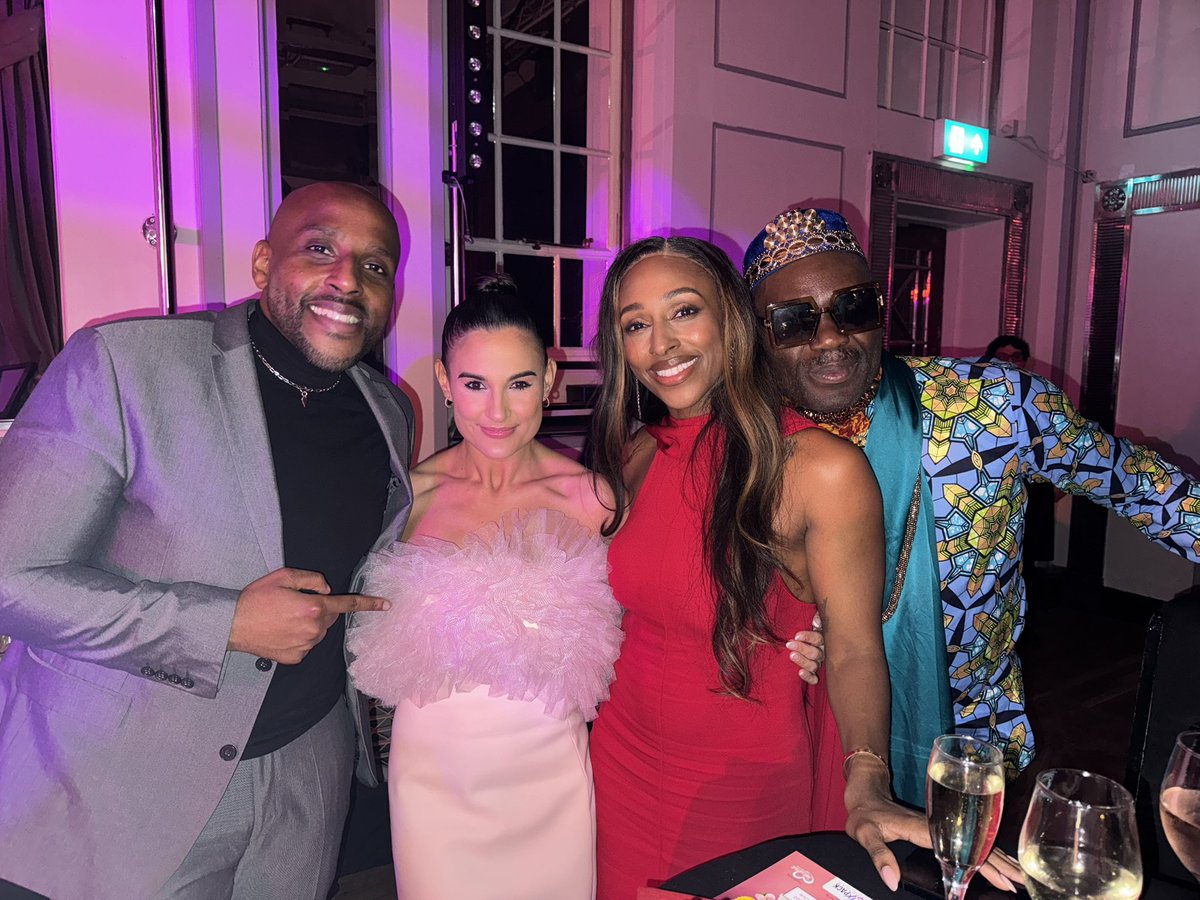 𝑰𝒐𝒏𝒊𝒄𝒂 tweet media