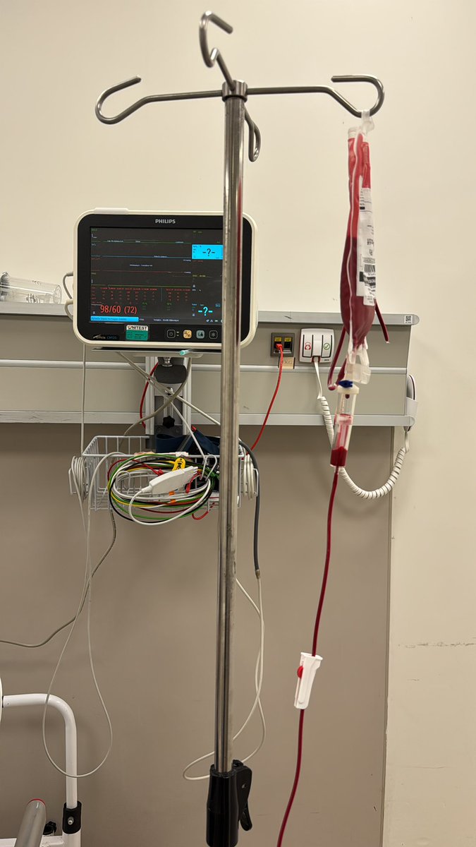 Bu Kadir Gecesinde Çam ve Sakura Hastanesinin acilinde olmamız kısmetmiş.
Anneme ve tüm hasatalara lütfen sizlerde dua ediniz. An itibarıyla görevinin başında olanlara şükranlarımı sunuyorum.
Kadir gecemiz mübarek olsun.Dua ediyor dua talep ediyorum.
Seviyoruz sizi Sn <a href="/RTErdogan/">Recep Tayyip Erdoğan</a>