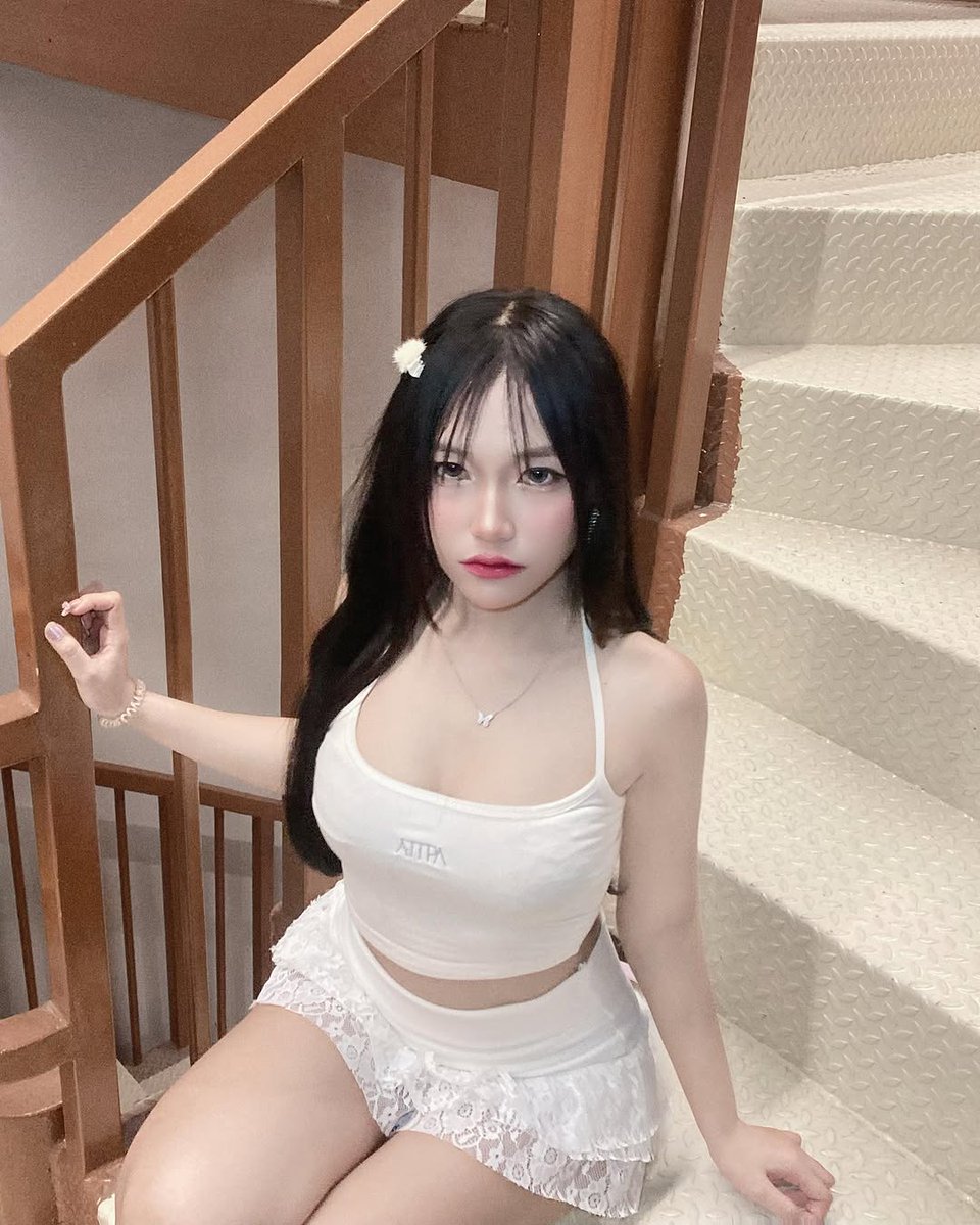 แจกวาร์ปสาวสวยเซ็กซี่👙 tweet media