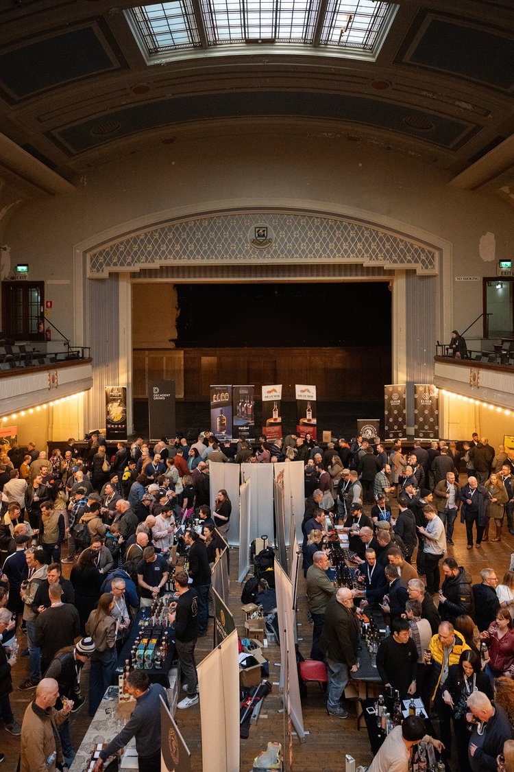 Ainsley recounts the splendour of the recent Independent Spirits Festival held in Leith. This is just the kind of recap to make sure we see another year of this, and a perfect Fib Whisky Whitlaw to match up.

dramface.com/all-reviews/20…

#Dramface #whiskyreview #singlemalt