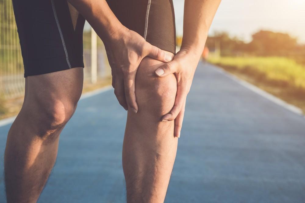 DavidMackeyDPT's tweet image. Effects of #Running on the Development of #Knee #OA

In the short term, running is not associated with worsening PROs or radiological signs of knee OA and may be protective against generalized knee pain.
 pmc.ncbi.nlm.nih.gov/articles/PMC99…