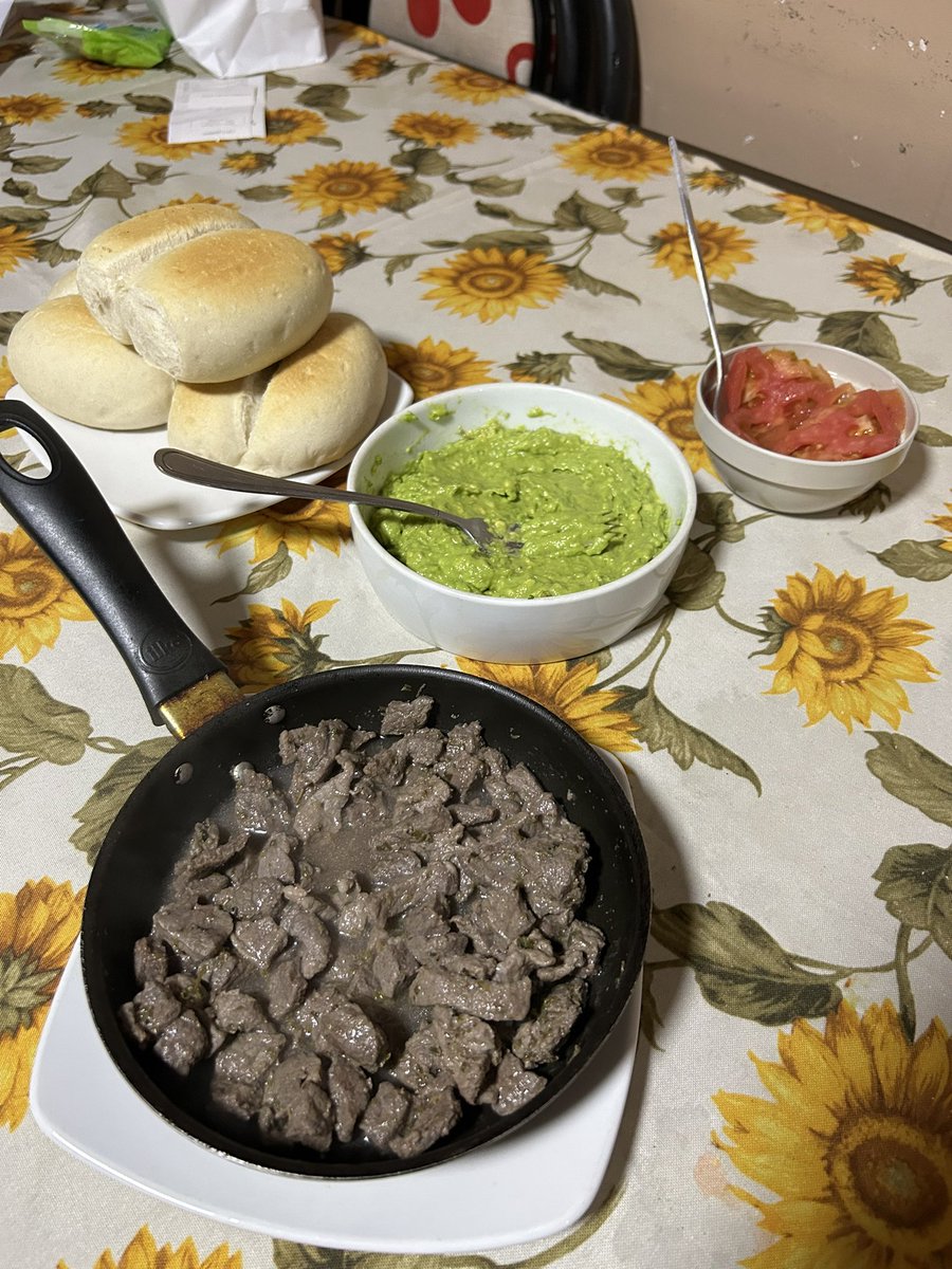 Evaluen la once de hoy, los que saben porfavor.