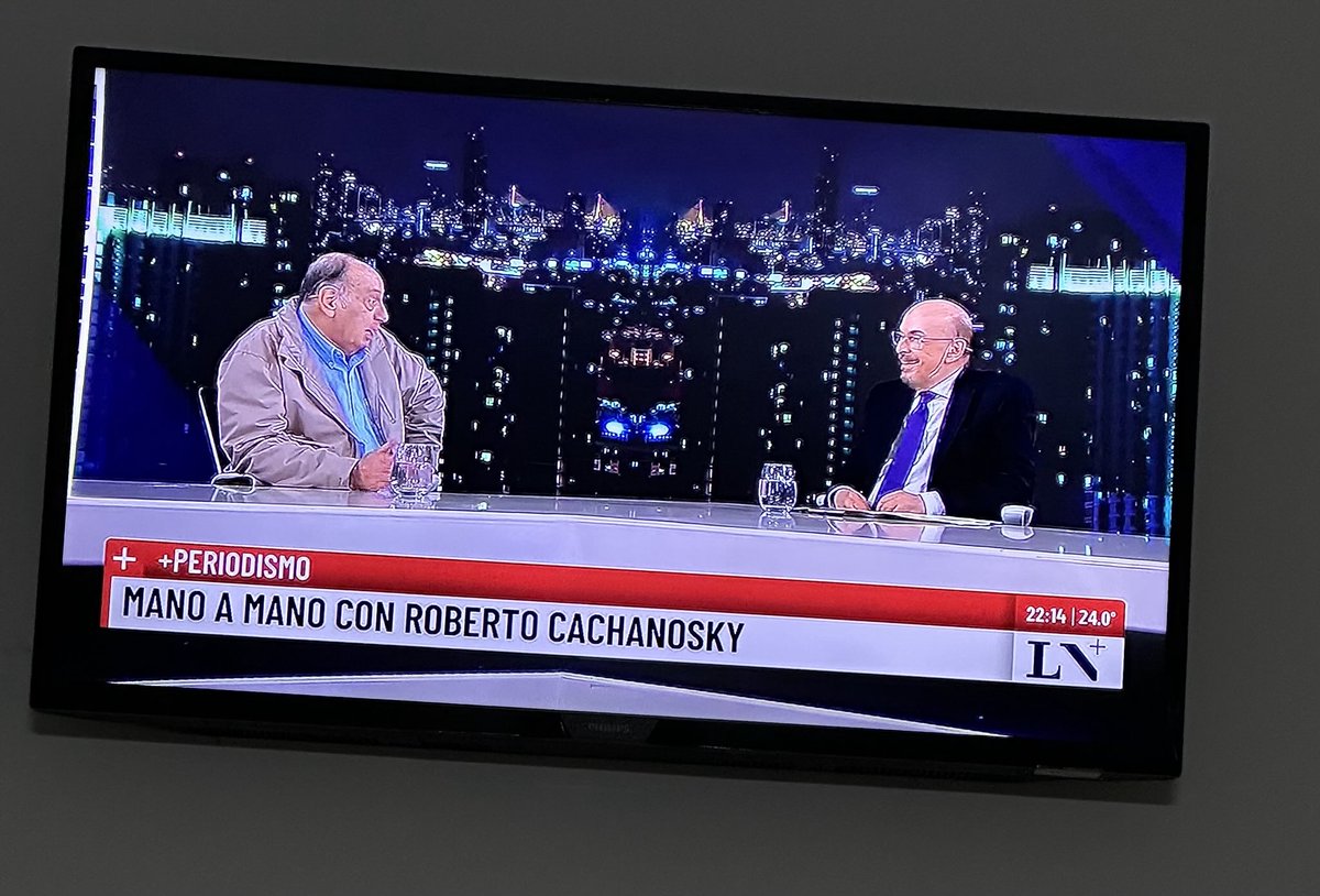 J A R 🥃 tweet media