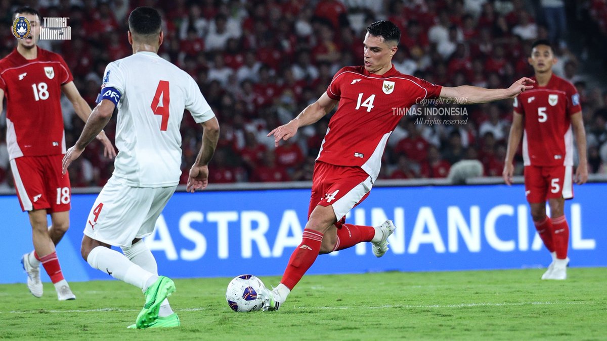 bolagol___'s tweet photo. Debut sempurna Joey Pelupessy! 💥&amp; momen nyanyikan Indonesia Raya jadi kenangan tak terlupakan! 🎶
#JoeyPelupessy #TimnasIndonesia
👉 https://www.nowgoal https://t.co/UlOIvMQmcv
👉 https://www.goaloo https://t.co/gDtcdT2ohi
👉 https://t.co/bEmduEyg86 https://t.co/aZddkBAo6U