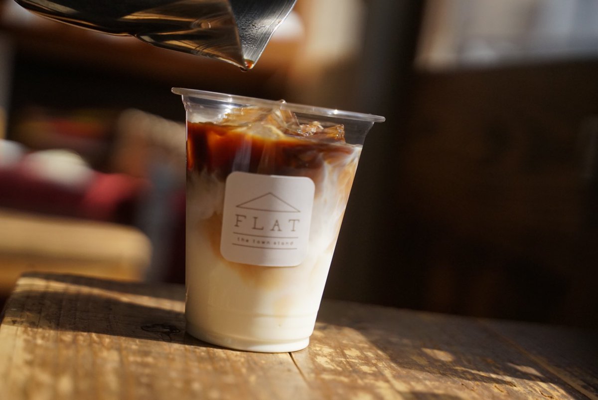 こんにちは。フラスタです。

3月27日(木)は、13:00-17:00過ぎにて
「あきのりかすや」がまったりお待ちしてます。

東郷寺の桜も咲いてきてますよー

#カフェラテのミルクも変更
#夏だし以前よりコクや甘さ控えてスッキリ