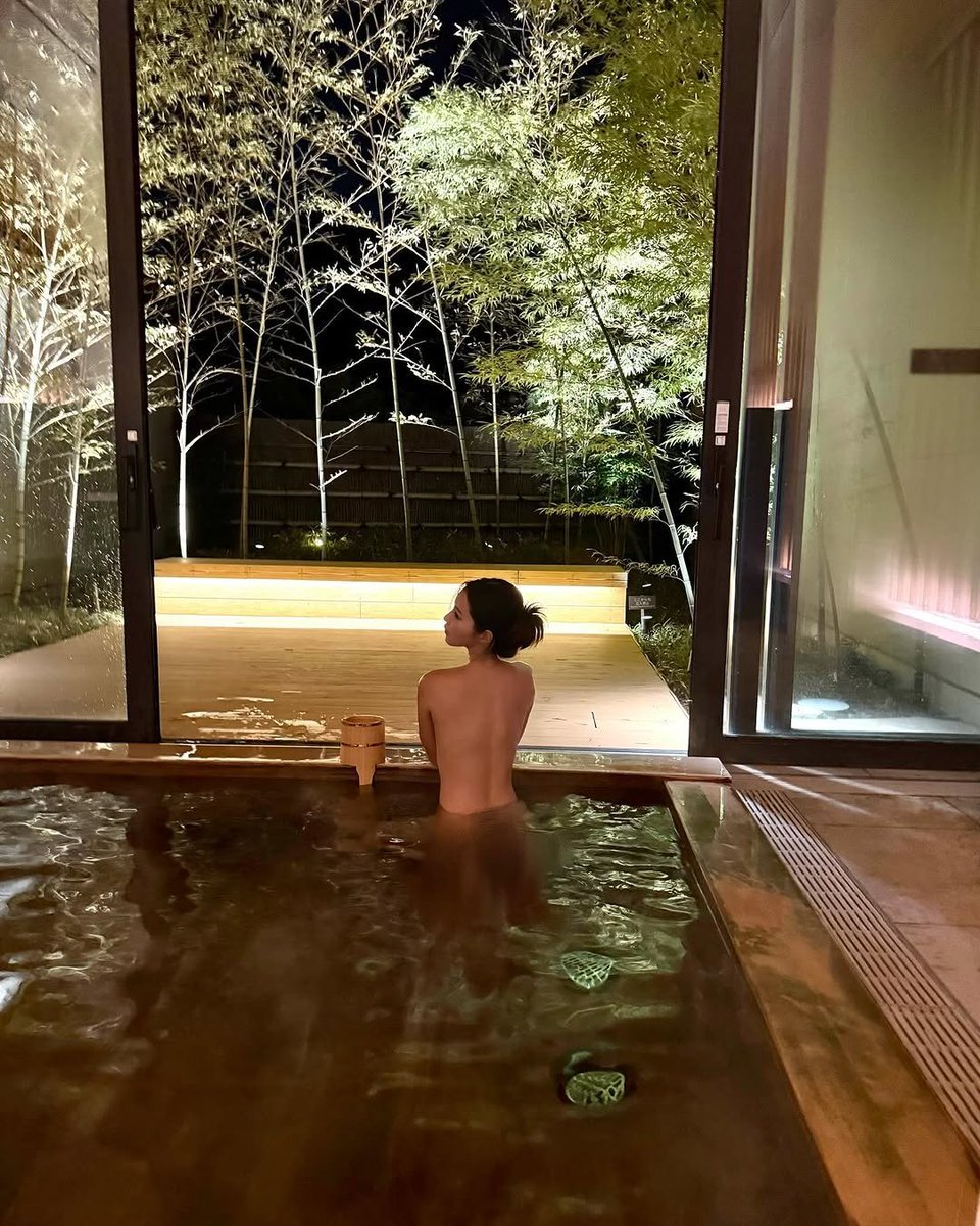 私の妻を寝取ってください、久しぶりに募集します。

・フォロワー様限定
・4月中に予定を空けられる方
・ホ代や交通費はこちらでだすのでその土地の綺麗なホテル調べてもらえるとありがたいです。
・参加希望のかたは
いいね♡りぽすとしてコメントに希望日と地域お願いします。