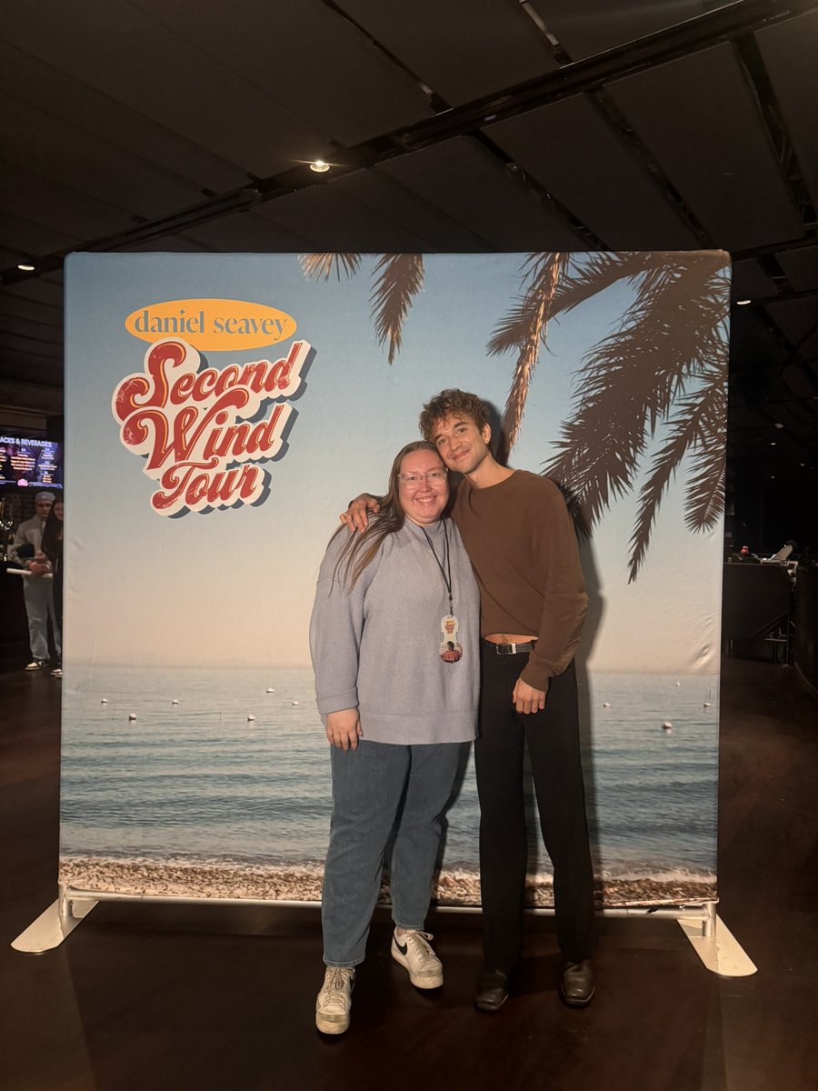 HEAVNLYCMB's tweet image. will forever be rooting you on #secondwind 🌊💛