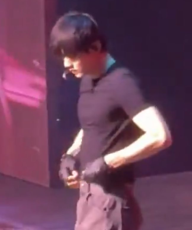 sooblovclub's tweet photo. the sluttiest thing a man can do is be choi soobin https://t.co/OzBlEhphDT