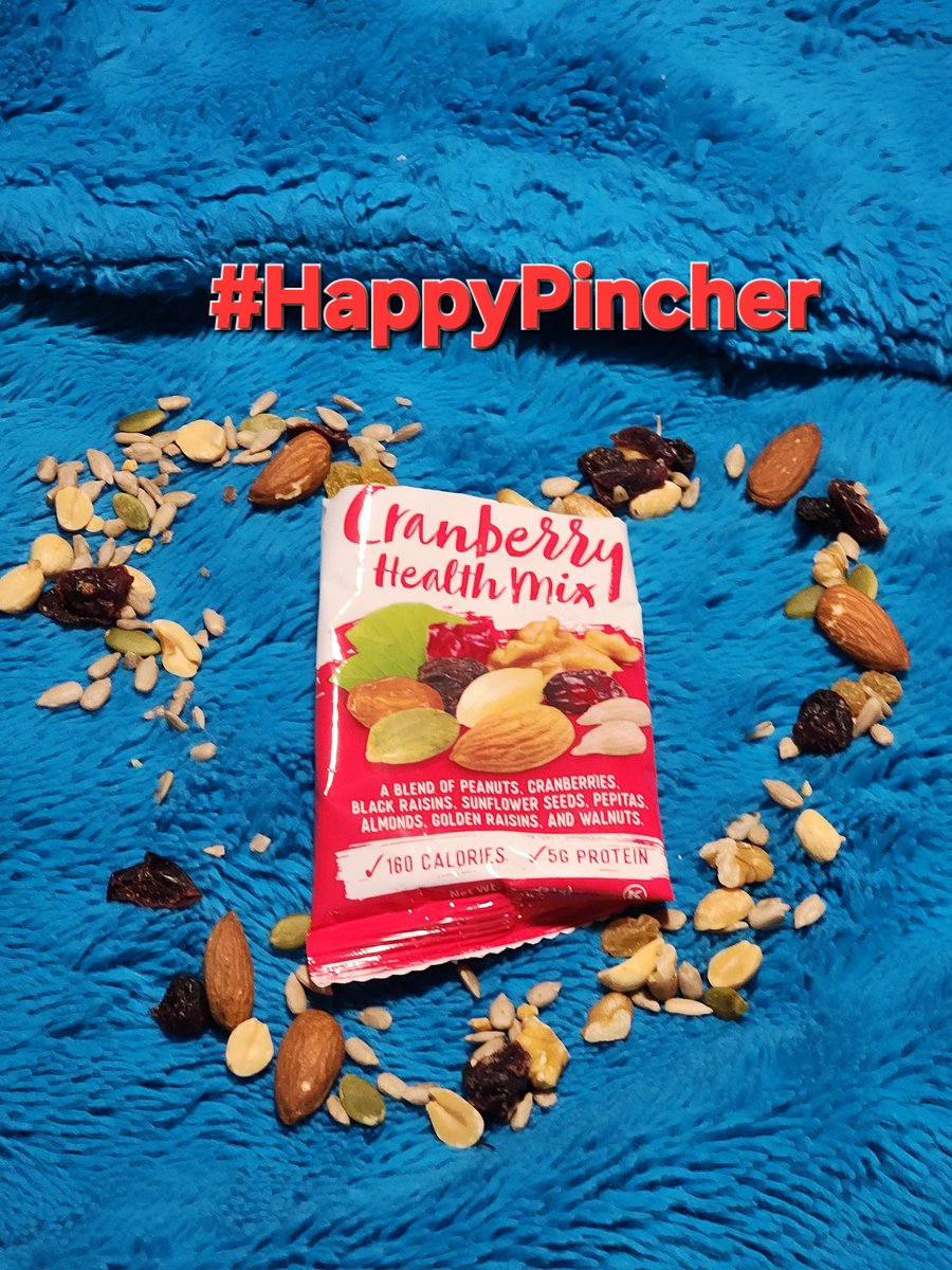 kristincp0's tweet image. I received a complimentary 1.2 oz (34g) small sample packet of Nature&apos;s Garden Cranberry Health Snack Mix from PinchMe in return for my honest opinion. This delectable blend is only 160 caloroes and packed with 5g of protein. @pinchme @sodslamer7 #Complimentary #GotItForFree