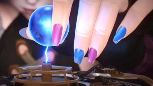 julianmiflaco's tweet photo. obsessed with jinx's nails https://t.co/amnBx0PjER