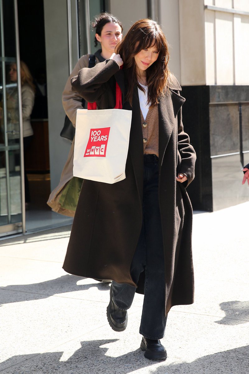 ⠀      

#𝐌𝐮𝐫𝐝𝐞𝐫𝐈𝐧𝐓𝐡𝐞𝐖𝐢𝐳𝐚𝐫𝐝𝐢𝐧𝐠𝐖𝐨𝐫𝐥𝐝

เพื่อนโนแมจบอกให้ฉันลองงดถือกระเป๋าหนังดู วันรุ่งขึ้นหล่อนซื้อถุงผ้ามาให้ฉันลองใช้ ก็เวิร์คดี … พอเนียนเป็นโนแมจได้รึยัง ?

⠀