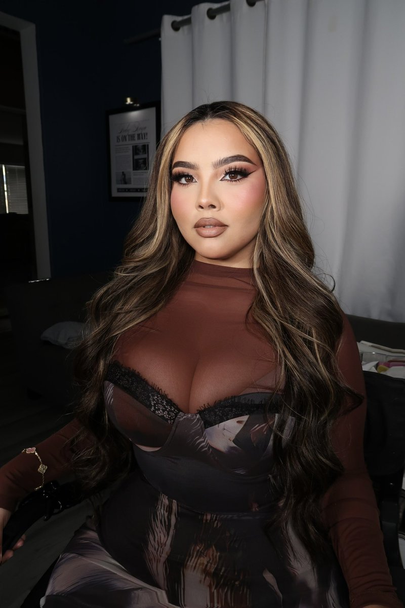 𝟔 ✩ tweet media