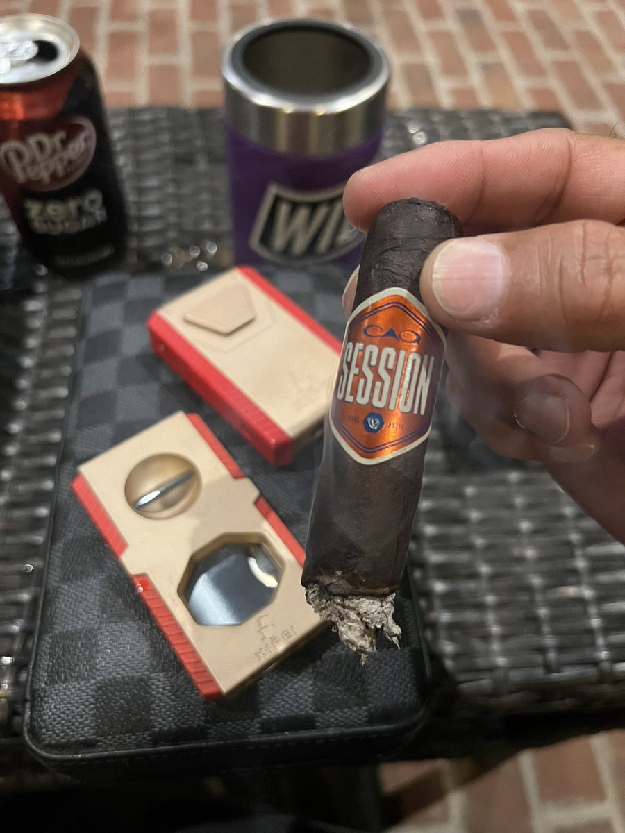 D_To_Tha_J's tweet photo. Enjoying a CAO Session this evening. Enjoy the night. @caocigars @xifeicigartools @CigarsWilde #CAOCigars #CAOSession #WildeCigars #XifeiCigarTools #TisfaCigarTools #CigarLifestyle #CigarCulture #CigarSociety #CigarOfTheDay #SmokeClassy #BOTL #SOTL #PSSITA #CigarEnvy #CigarWorld https://t.co/Bxwiz9opFn