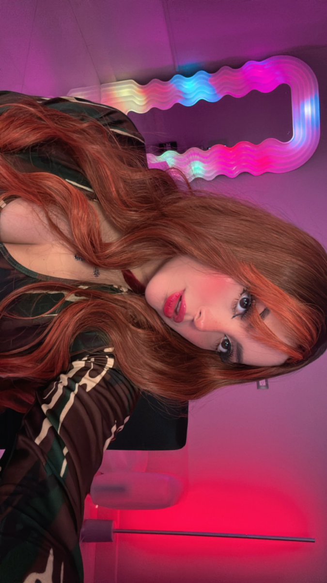 arigameplays's tweet photo. Pelirrojita sabor cereza 

Ya en vivo, caile 💜 https://t.co/DvXVHFQ7bx