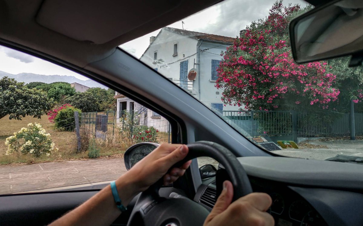 1verdenafrejser's tweet photo. I bil på Korsika: Smukke udsigter, skarpe sving og solide råd

Få vores tips til at opleve den smukke middelhavsø bag rattet. Forbered dig på smalle bjergveje, uventede køer på vejen og udsigter, der tager pusten fra dig.

https://t.co/S718NZcsnN https://t.co/yuRshf7Myd