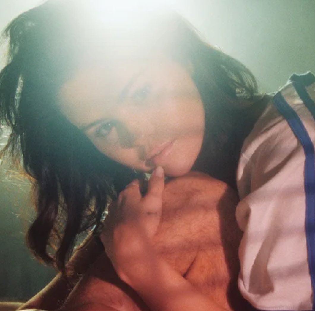 Selena Gomez Base tweet media