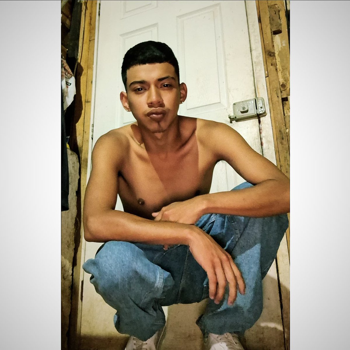 Alejandro23👺 tweet media