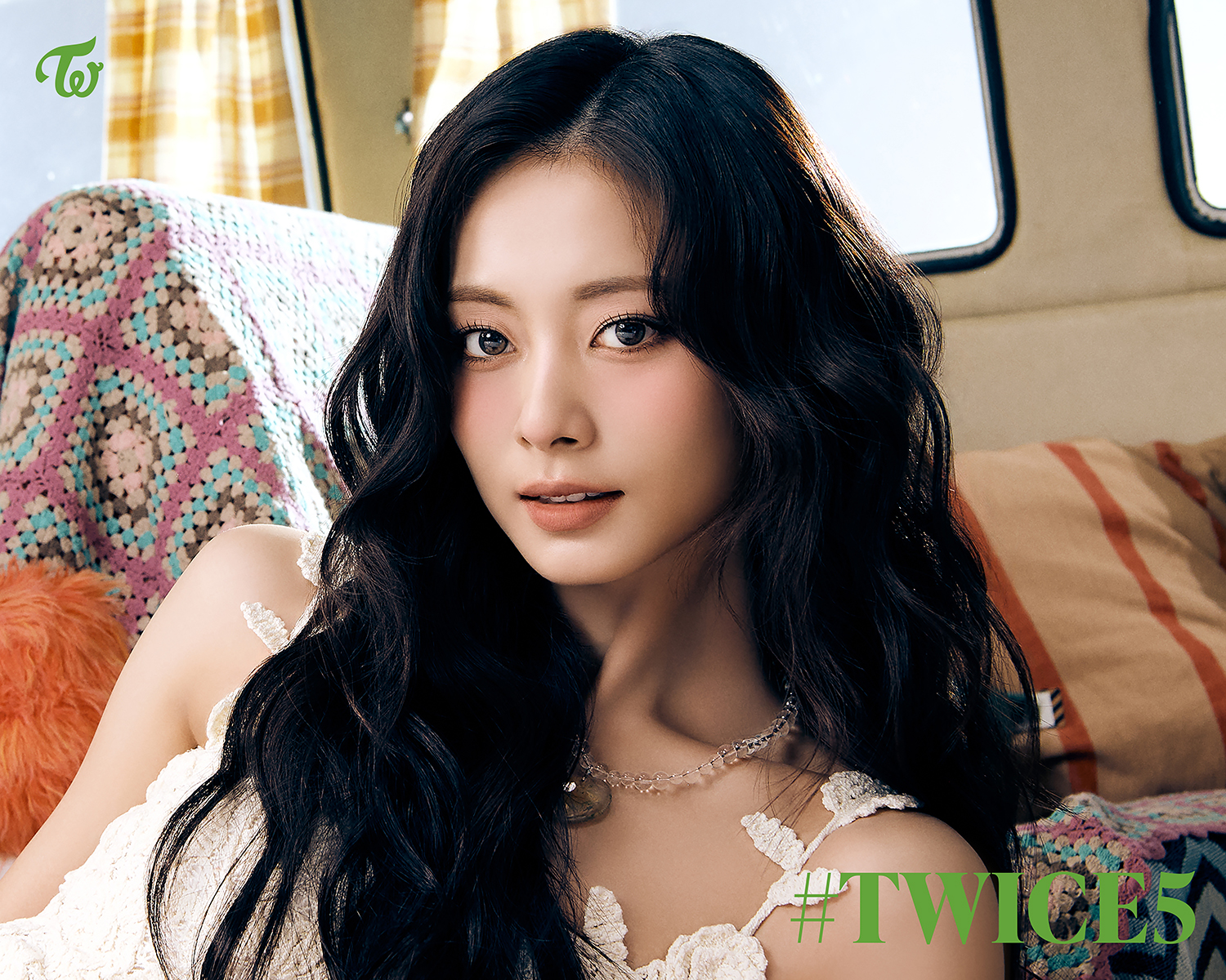 TWICEツゥイ TWICE JAPAN OFFICIAL on X: 