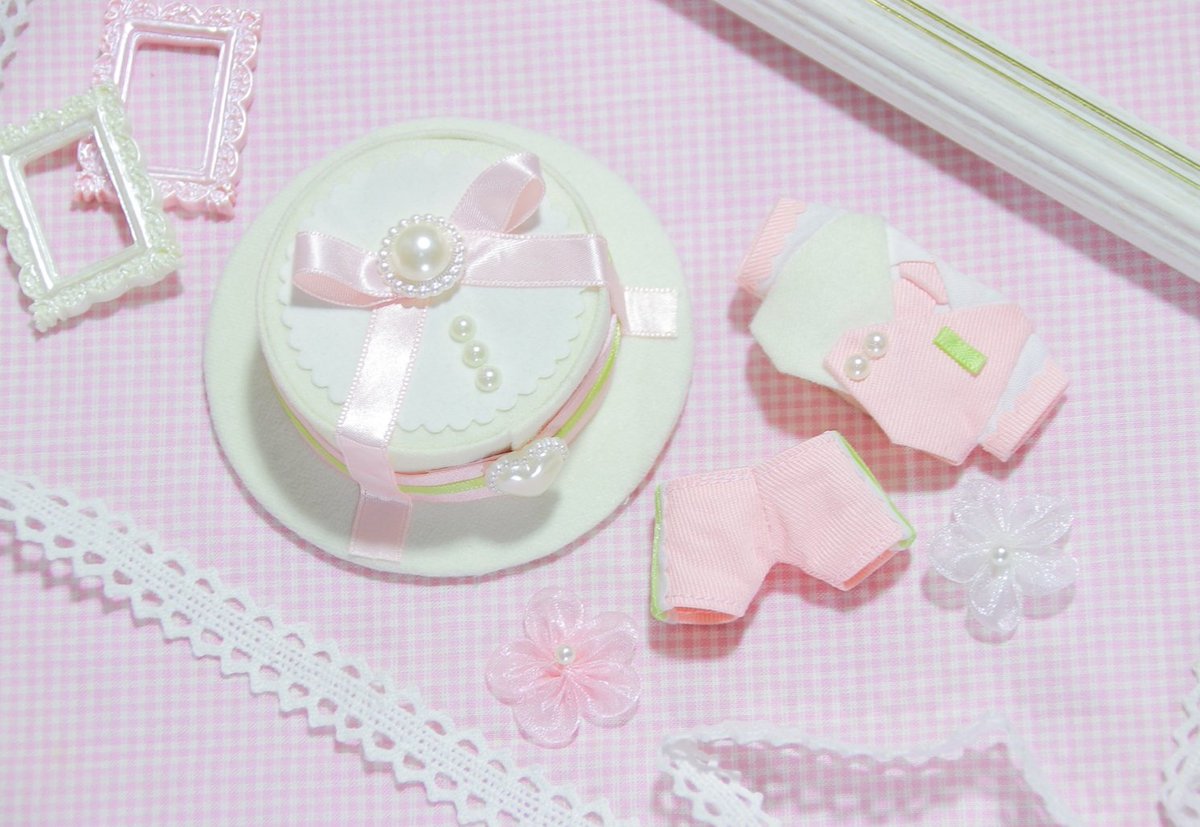 【配布予定のお知らせ】
🌷🌸Spring collection🌸🌷
4月1日、21時～Spring collectionの「うさぎ🍓」と「シンプルリボン🎀」の配布を予定しています！
お迎えをご希望の方は、配布数の参考にさせて頂きますので、入荷通知ボタンを押していただければ嬉しいです！
sbs-sketch.booth.pm