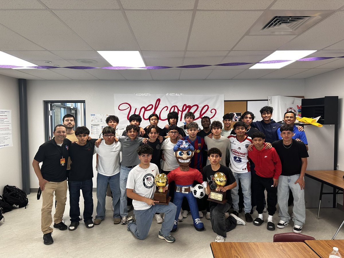 Americas Boys Soccer (@americas_soccer) on Twitter photo Shoutout for our amazing principal Ms. Torres for getting our Chic Fil A meal for our Boys 🙌🏻 and coaching staff. Blessed to be a Trailblazer.
<a href="/Americas_HS/">Nancy Torres</a> Shoutout for our amazing principal Ms. Torres for getting our Chic Fil A meal for our Boys 🙌🏻 and coaching staff. Blessed to be a Trailblazer.
<a href="/Americas_HS/">Nancy Torres</a>