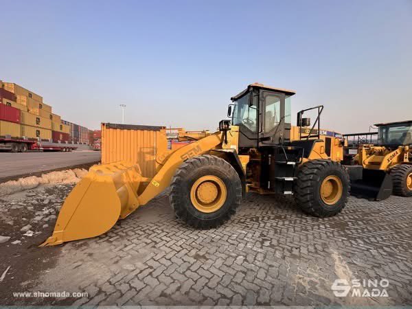 Holly53905886's tweet photo. 🚜 SINOMADA shipped the SEM 655D wheel loader to Mauritania🇲🇷

#HeavyEquipment #ConstructionMachinery #SINOMADA #export https://t.co/Cv0D6mnsrh