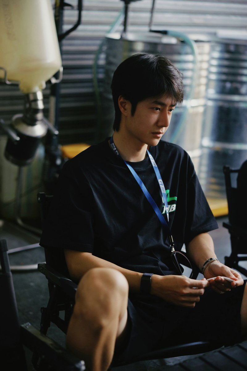 jerjes00's tweet photo. โอ้โห นี่มันหนุ่มตี๋ที่จริงใจ ไทป์ม๋าเด็ก วัสดุแฟนหนุ่ม พ่อหนุ่มนักแข่ง แอคใหญ่ 41.1 ล้านฟอล หวังอี้ป๋อทรงพระเจริญ ㅠㅡㅠ https://t.co/qdiNuc3Ljb