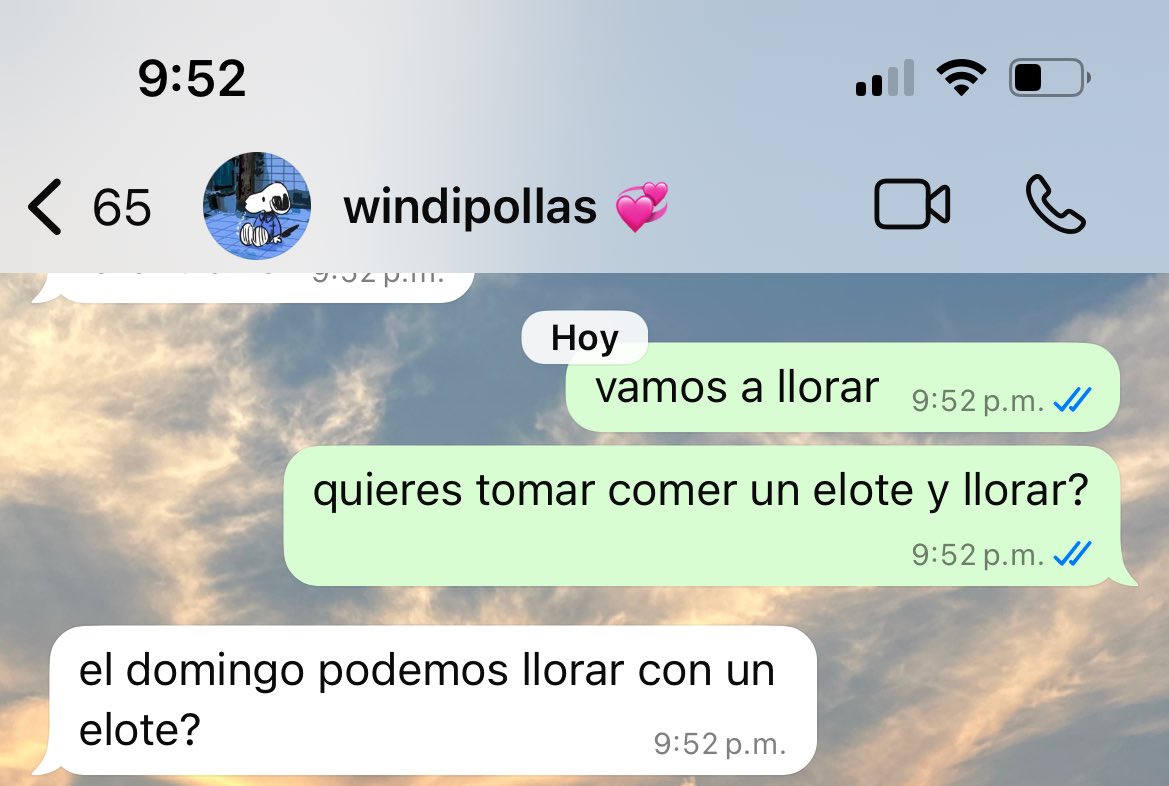 scherrercitaa's tweet image. valeria y yo somos una misma