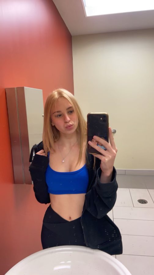 Trinabearrr's tweet photo. What would we do together 😋 https://t.co/dMrDqjSVtX