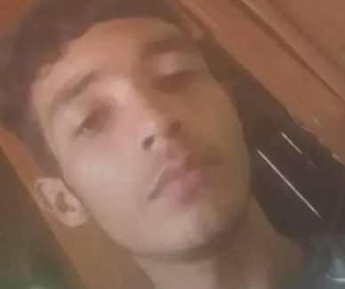 Cristian Da Silva tiene 17 años, desapareció el 23/3/25 en 2 de mayo, provincia de Misiones. Se hizo la denuncia. Por favor compartir y avisar #Urgente a la policía local, o al ☎ 911

#Misiones