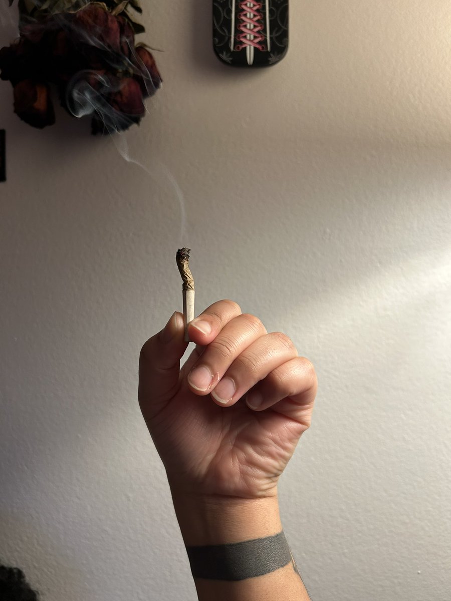 b a b y ♡ tweet media