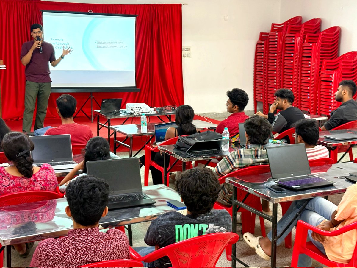 kitu_hq's tweet photo. An AI bootcamp for students was organized by FIST at the KITU Headquarters in Bangalore. Comrade Ramkumar conducted the session. FIST is an initiative of the Karnataka State IT/ITeS Employees Union to connect the student community with the industry.
#KITU #Outreach https://t.co/3Rx0F45tBF