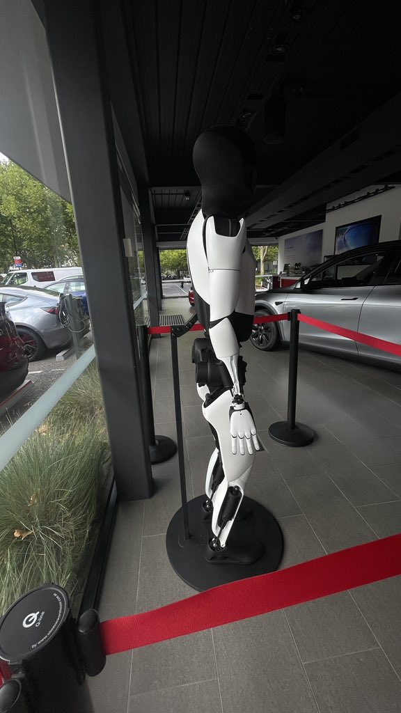 PRATEIK.DAVE tweet media