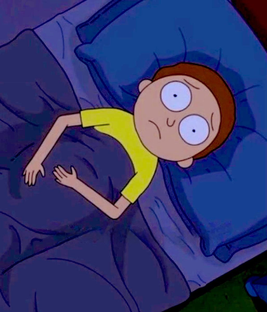 Cuando tengo que dormir, pero sigo pensando en ese maldito bug...