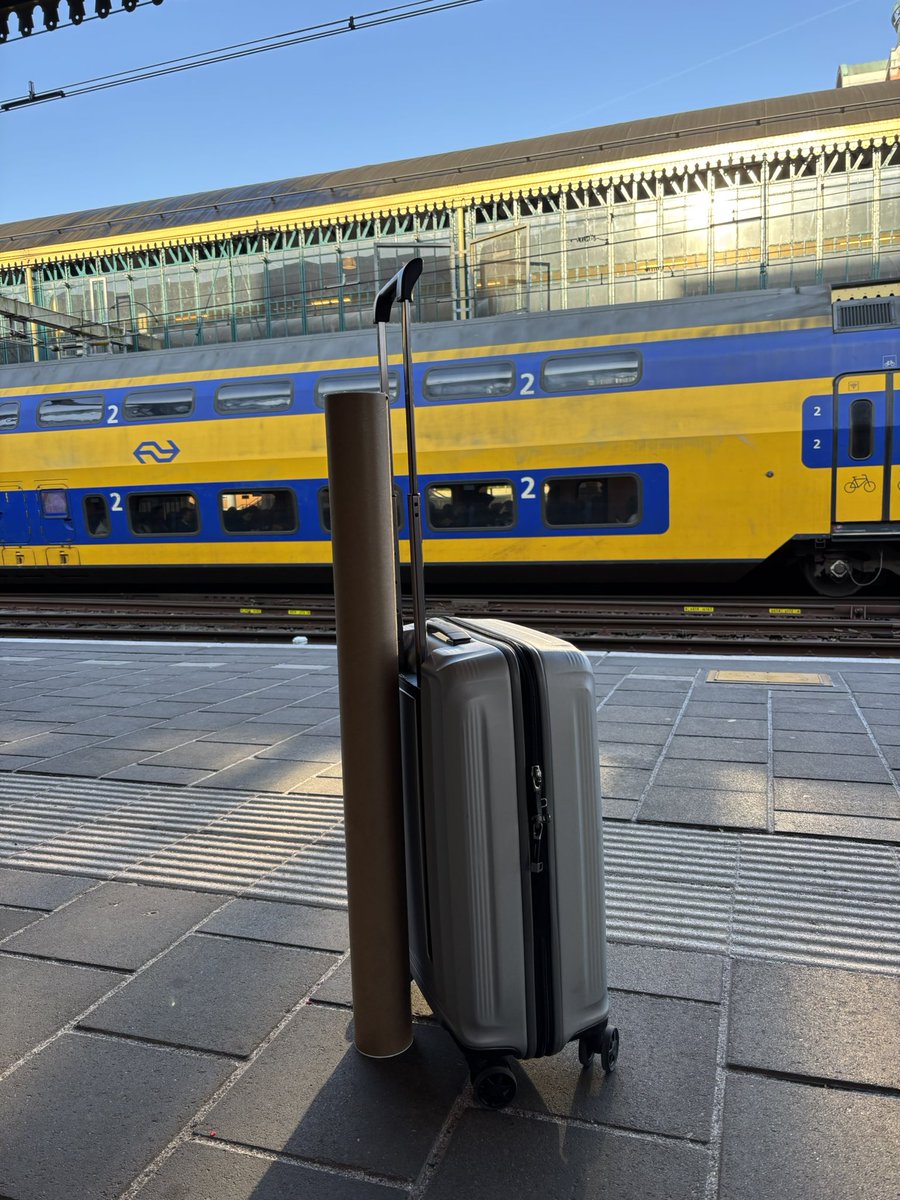 oozguc's tweet image. On my way to to the International Dutch Embryo Model Meeting 2025! 🚆
Excited to dive into the latest advances and have some great discussions.
If you’re around and curious about mechanics in development / mechanically accessible models, come find my poster!!
#IDEMM25