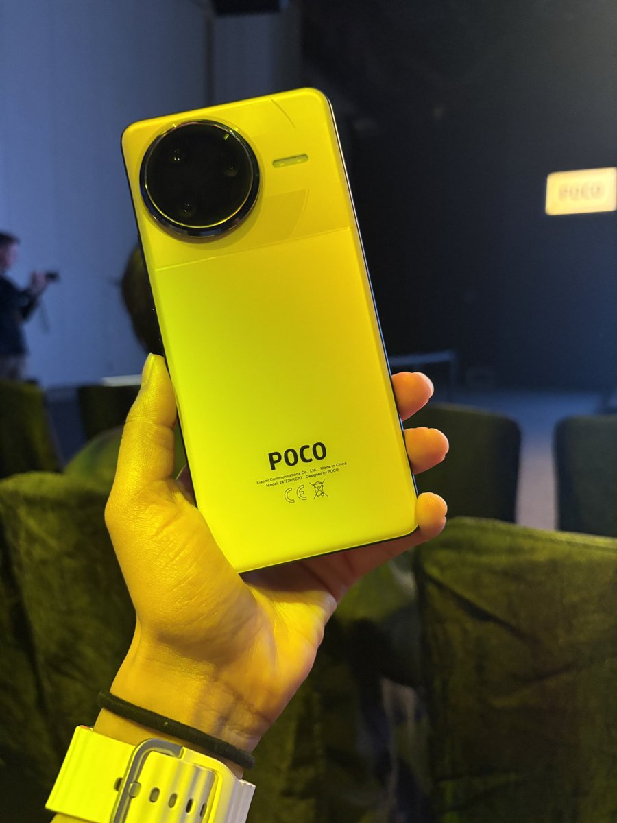 pratimaadhikary's tweet image. Huge crowd for the #POCOF7SeriesLaunch 🤓
@POCOGlobal 
#pocof7series #pocof7ultra #PocoF7Pro