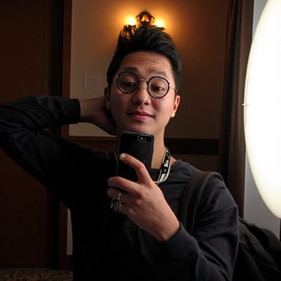Pelayan Restoran tweet media