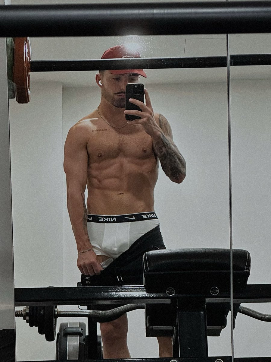 Sweaty 💦