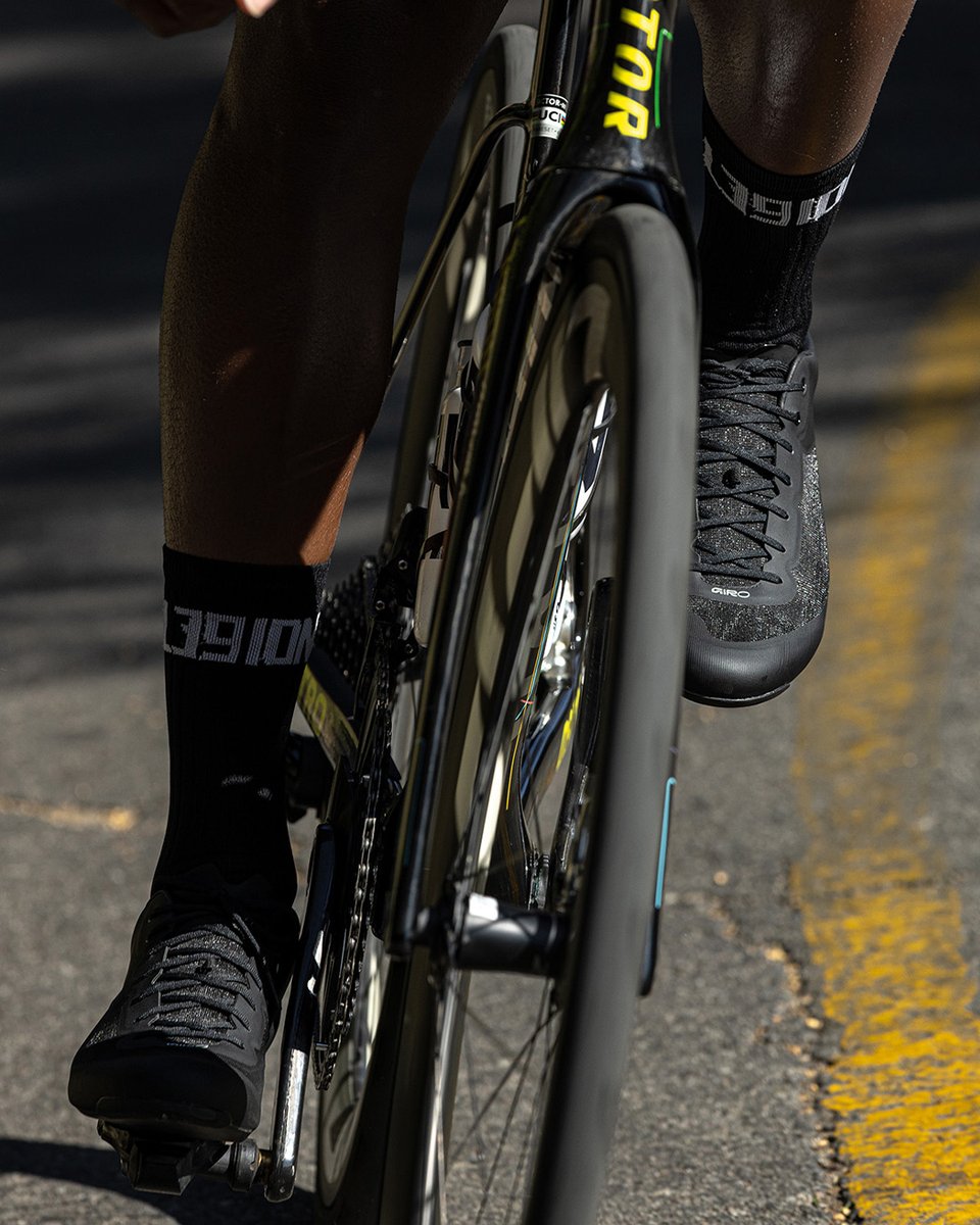 GiroStudioTokyo's tweet photo. Designed for the ones who push limits.
03.27.25

#GiroCycling #GiroStudioTokyo https://t.co/fuADrC4nOB