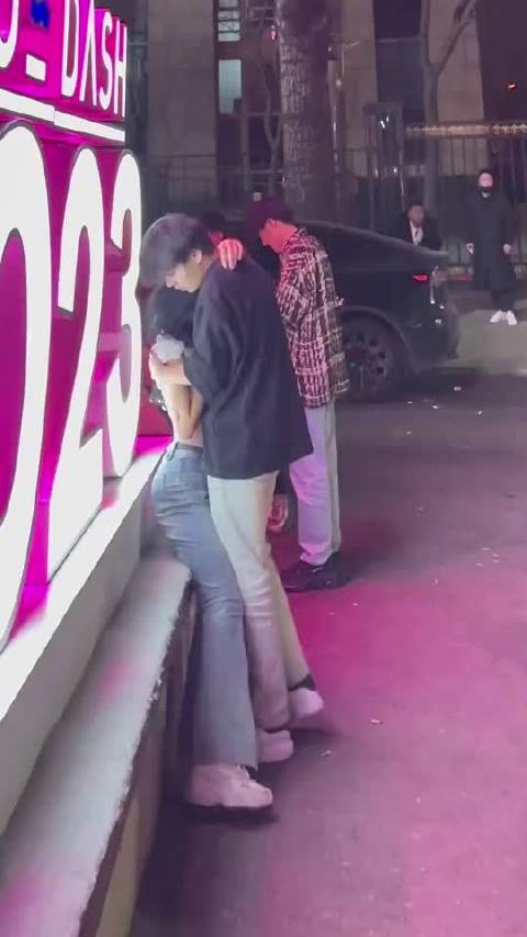 站不稳了
