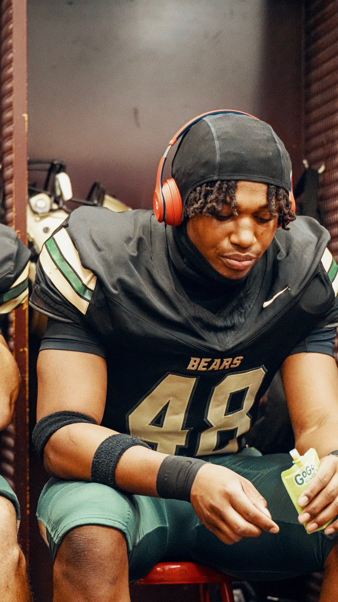 Marc Duerson (@marcduerson_) on Twitter photo Full Season Highlights 🔥 <a href="/JUSTCHILLY/">Just Chilly</a> <a href="/azc_obert/">Richard Obert</a> <a href="/KevinMcCabe987/">Kevin McCabe</a> <a href="/PrepRedzoneAZ/">Prep Redzone Arizona</a> <a href="/ZachAlvira/">Zach Alvira</a> <a href="/bashagridiron/">Basha Gridiron</a> <a href="/PeteKnow_/">PeteKnow</a> <a href="/LemmingReport/">Tom Lemming</a> <a href="/ChadSimmons_/">ChadSimmons</a> <a href="/LanceBriggs/">Lance Briggs</a> <a href="/BashaAthletics/">Basha HS Athletics</a> <a href="/RecruitingBasha/">Basha HS Football Recruiting</a>
hudl.com/v/2QjcsB Full Season Highlights 🔥 <a href="/JUSTCHILLY/">Just Chilly</a> <a href="/azc_obert/">Richard Obert</a> <a href="/KevinMcCabe987/">Kevin McCabe</a> <a href="/PrepRedzoneAZ/">Prep Redzone Arizona</a> <a href="/ZachAlvira/">Zach Alvira</a> <a href="/bashagridiron/">Basha Gridiron</a> <a href="/PeteKnow_/">PeteKnow</a> <a href="/LemmingReport/">Tom Lemming</a> <a href="/ChadSimmons_/">ChadSimmons</a> <a href="/LanceBriggs/">Lance Briggs</a> <a href="/BashaAthletics/">Basha HS Athletics</a> <a href="/RecruitingBasha/">Basha HS Football Recruiting</a>
hudl.com/v/2QjcsB