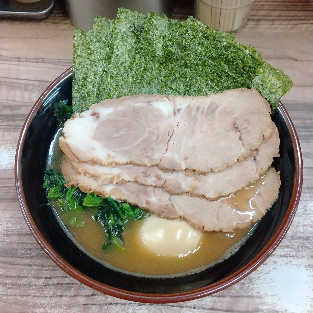 武蔵家 富士見店さん
MAX 並（3.27）🥚🥩
今月ラストの麺活です。🍜
思い出になる一杯でした。👌
雲隠れまであと5日。🐒
お世話さまでした。✨