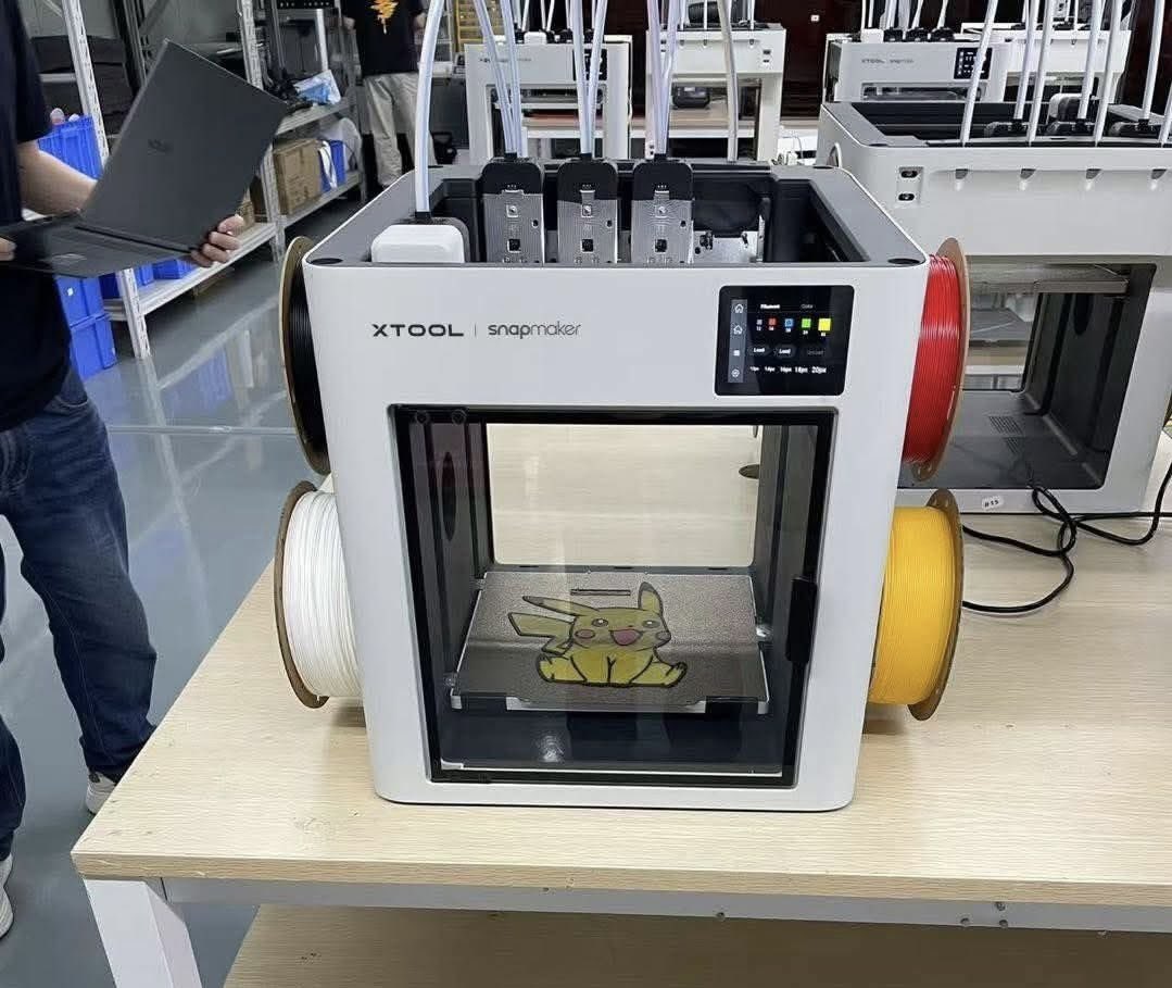 Tool Changer the world 😍 

Thoughts on this XTool Snapmaker collaboration ? 

#3DPrinting